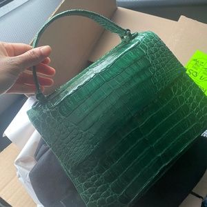 Kelly green Nancy Gonzalez